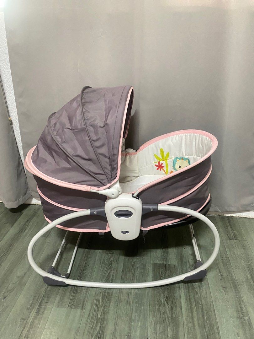 Baby Bassinet (Category: Cots & Cribs) located in Taytay. Submitted by cherixoxo (Listing ID 1389725620, Image 3). Description: Needs cleaning Can’t detached po No box na din po Taytay Rizal Area.