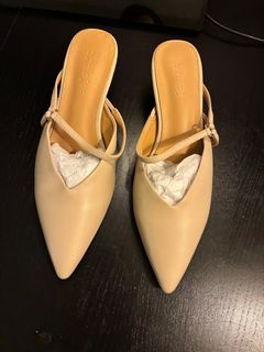 b.major 尖頭高跟鞋64239068361857110