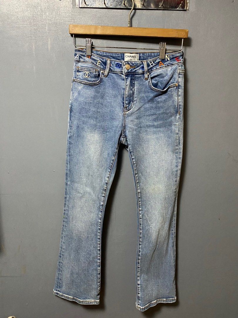 CHANEL Jeans (Category: Jeans) located in Bocaue. Submitted by purong.thrifting (Listing ID 1389717803, Image 2). Description: CHANEL Jeans EXCELLENT CONDITION Size on tag: 28 Waist: 13.5” Length: 36” ISSUE: Need Wash.