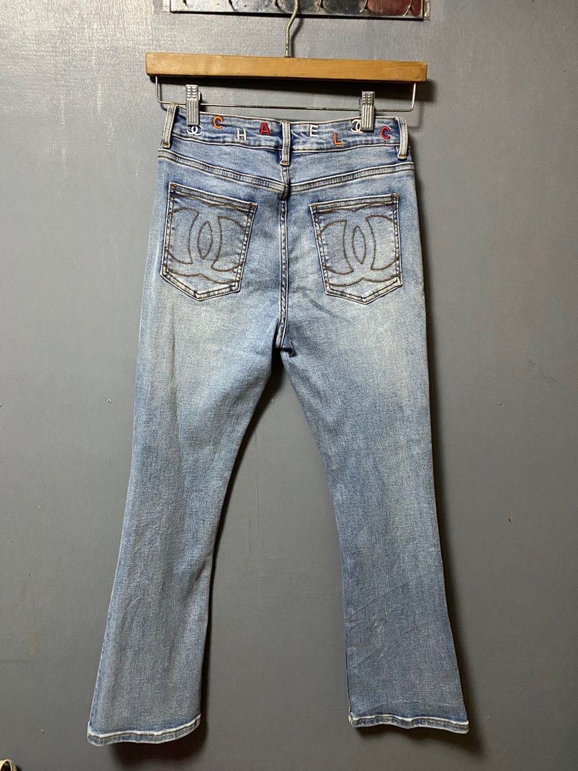 CHANEL Jeans (Category: Jeans) located in Bocaue. Submitted by purong.thrifting (Listing ID 1389717803, Image 1). Description: CHANEL Jeans EXCELLENT CONDITION Size on tag: 28 Waist: 13.5” Length: 36” ISSUE: Need Wash.