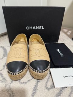 (Category: ) located in . Submitted by preloveditemsbyc (Listing ID 1389749313, Image 1). Description: .