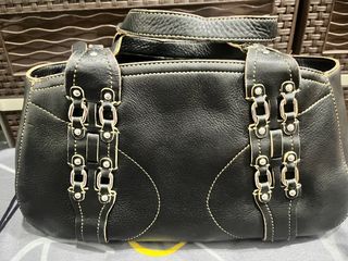 (Category: ) located in . Submitted by yeolyyy (Listing ID 1389805992, Image 1). Description: .