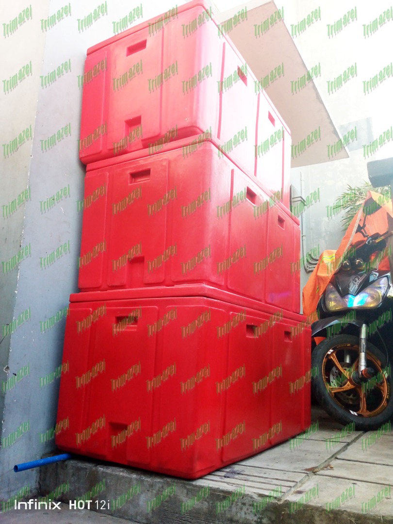 cooler box 240 liters, Furniture & Home Living, Home Improvement ...