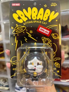 POP MART CRYBABY SITTING SPACE CAT限定品 Popmart_Crybaby_Sitting_Space_