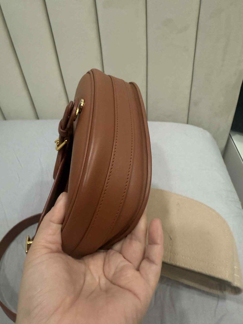 Dior Bobby Crossbody (Category: Luxury Bags & Wallets) located in Muntinlupa City. Submitted by Hoarder_mom (Listing ID 1389817011, Image 2). Description: Includes dust bag and box Will include entrupy.
