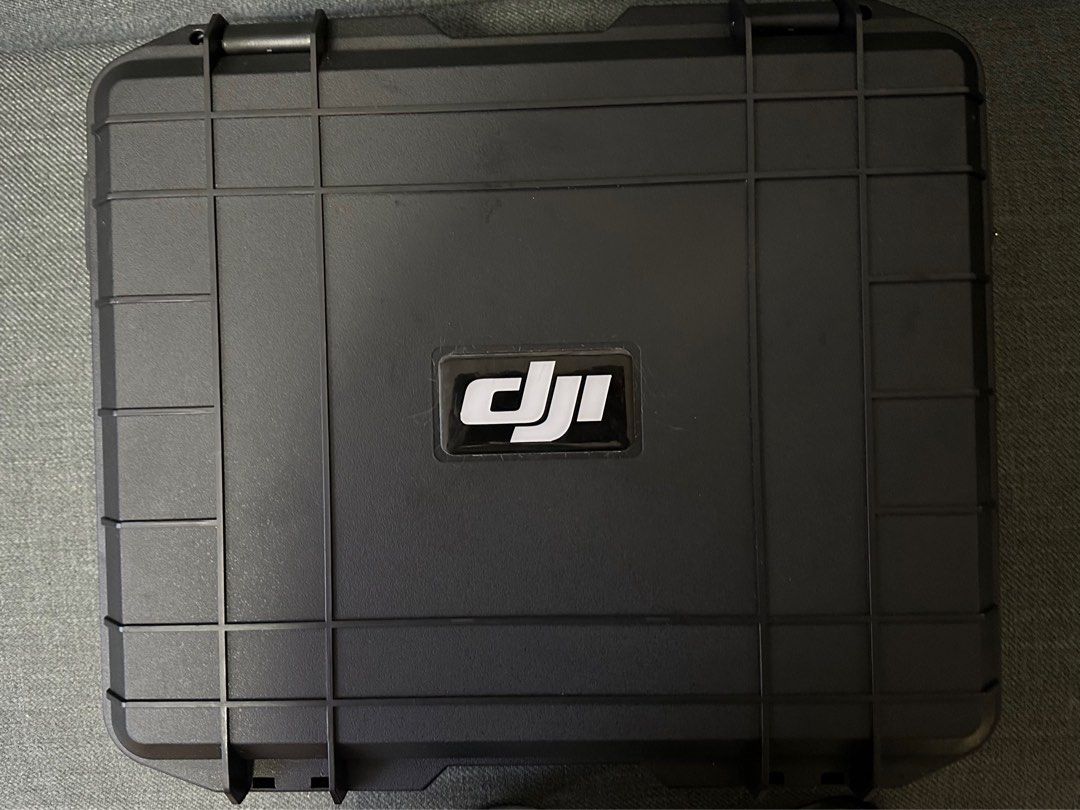 DJI Neo Motion Fly More Combo (Category: Drones) located in Manila. Submitted by 8v9xkjrd9715216 (Listing ID 1389670497, Image 2). Description: Under warranty until April 23, 2026 Includes: DJI Goggles N3 DJI RC Motion 3 3 Batteries Two-way Charging Hub Spare Propellers (Pair) Screwdriver - No issue - Only used once for testing - Price negotiable - Fixed price of ₱25k comes with free hard case worth ₱3k+.