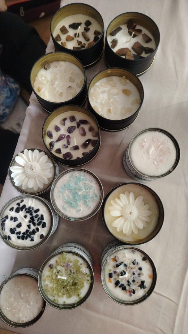 Floral Essential Oil Scented Candles (Category: Home Fragrance) located in Singapore. Submitted by ayfa (Listing ID 1339410826, Image 2). Description: .