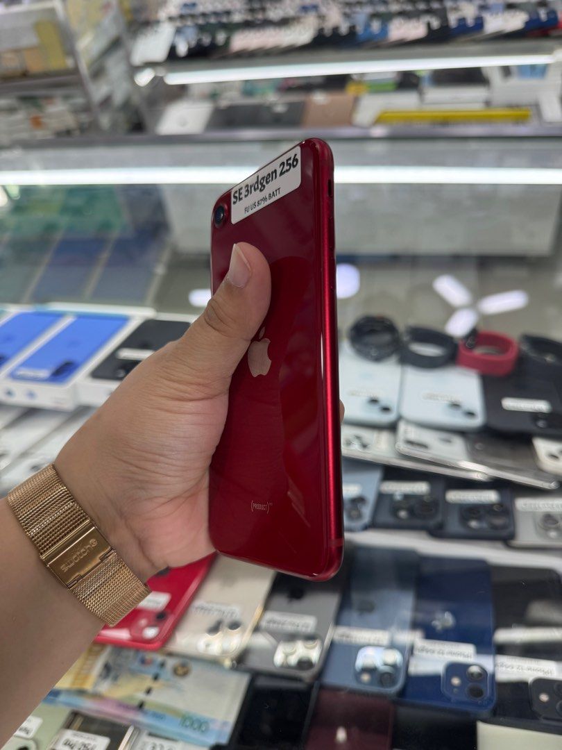 Iphone SE 3 5G 256gb 87% BATT FU (Category: iPhone SE Series) located in San Juan City. Submitted by keannagadgetph (Listing ID 1389694719, Image 3). Description: Available Units for today's POST! Iphone SE 3 5G / 256gb / FU / 87% BATT - good condition - 95% Makinis - good battery - no issue / repair - Any colors available ~ Accepting SWAP / TRADE IN / INSTALLMENT / BINTA UNIT ~ CASH ON DELIVERY METRO MANILA / LBC PAYMENT FIRST ~ Store location G