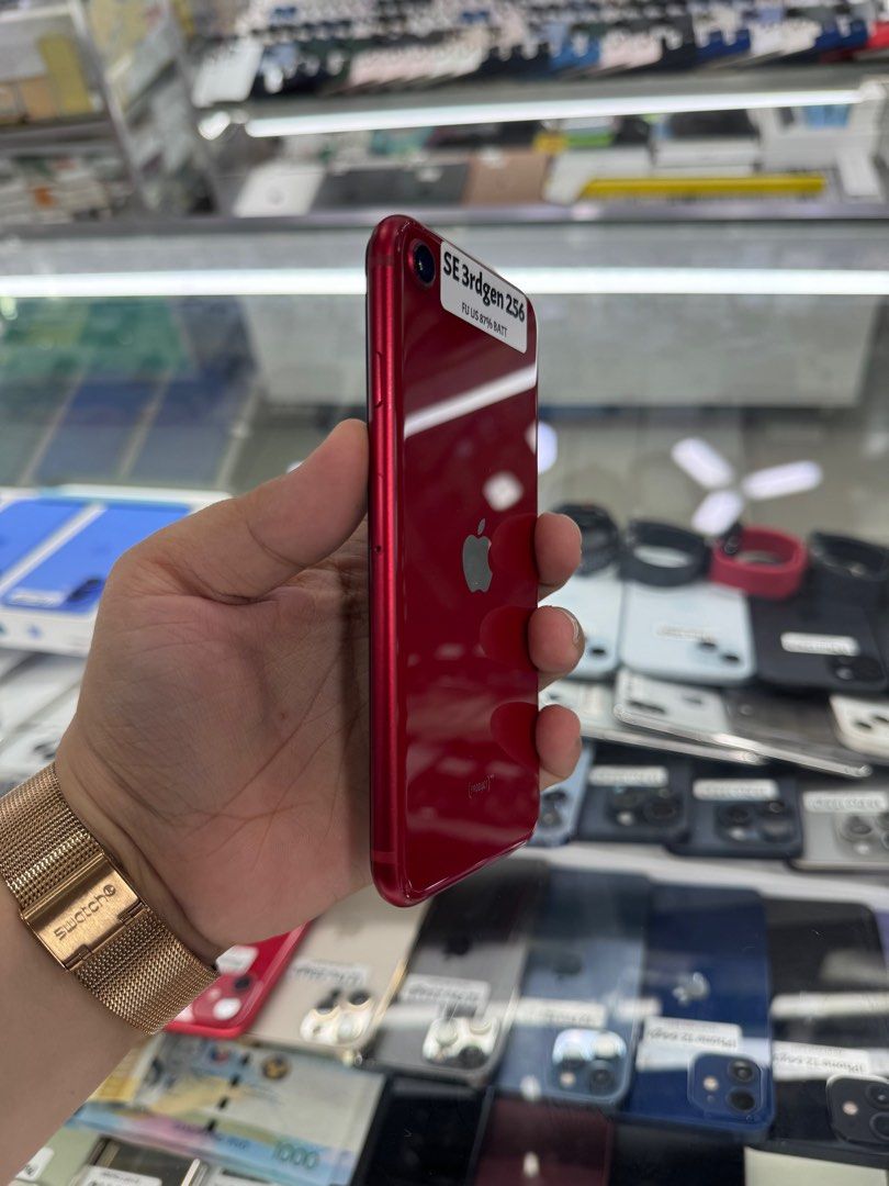 Iphone SE 3 5G 256gb 87% BATT FU (Category: iPhone SE Series) located in San Juan City. Submitted by keannagadgetph (Listing ID 1389694719, Image 2). Description: Available Units for today's POST! Iphone SE 3 5G / 256gb / FU / 87% BATT - good condition - 95% Makinis - good battery - no issue / repair - Any colors available ~ Accepting SWAP / TRADE IN / INSTALLMENT / BINTA UNIT ~ CASH ON DELIVERY METRO MANILA / LBC PAYMENT FIRST ~ Store location G