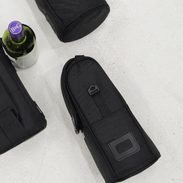 Lens pouch bags Nikon Sigma Lowepro (Category: Camera Bags & Carriers) located in Manila. Submitted by rossinicalabig (Listing ID 1331452866, Image 2). Description: 700-1000 Pesos Assorted price & size All branded & very good condition. Zippers & velcro all working. Check, test & choose in our studio in Sta.Mesa Mla. Thank you!!!.