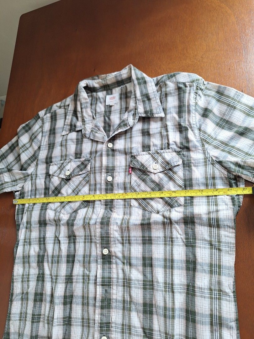 Levi's Men's Checkered Shirt (Category: Tshirts & Polo Shirts ) located in Quezon City. Submitted by andycandy2011 (Listing ID 1389683256, Image 3). Description: Chest width 21 inches Shoulder Width 17 inches Length inches 28in.
