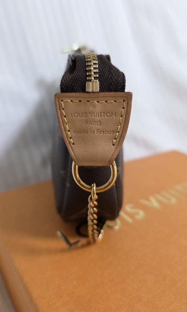 Louis Vuitton Mini Pochette Accessoires Monogram Canvas (Category: Luxury Bags & Wallets) located in Caloocan City. Submitted by mademoisellegirl (Listing ID 1389686913, Image 2). Description: Louis Vuitton Mini Pochette Accessoires Monogram Canvas Rank SA Comes with dustbag and box Comes with FREE gold chain Used few times only. Excellent Condition. You can add a LV Strap or gold chain strap to make it cross body bag :).