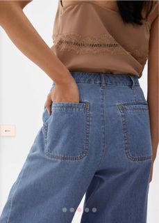 (Category: ) located in . Submitted by impulsiveshopper25 (Listing ID 1389810712, Image 1). Description: .