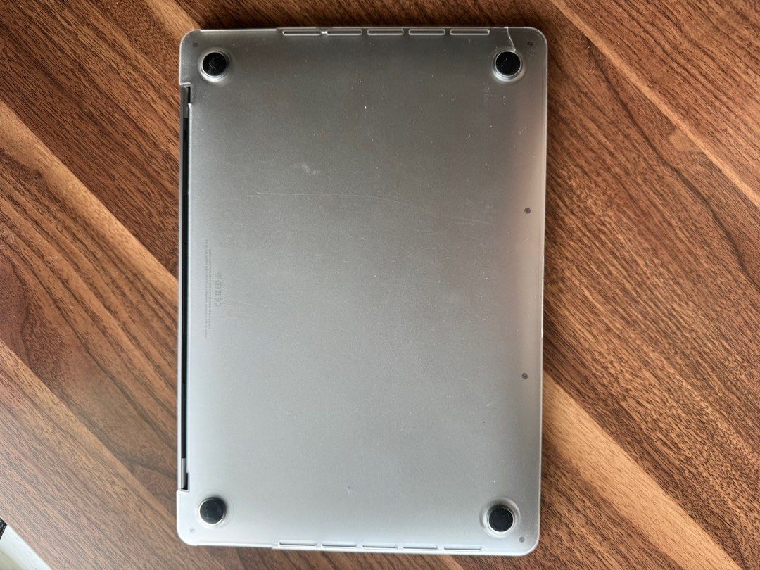 Macbook Pro 13” (M1, 2021) + Magic Mouse (Category: Laptops & Notebooks) located in Manila. Submitted by cjfortaleza.590 (Listing ID 1389676512, Image 3). Description: Selling my MacBook Pro 13” (M1, 2021) + Magic Mouse • Apple M1 chip – super fast & reliable •256GB • 13-inch Retina Display • Purchased in 2021 • Includes charger, cable, and Magic Mouse (with box) • In good condition (minor issue: chip in the lower right portion of the screen) Php