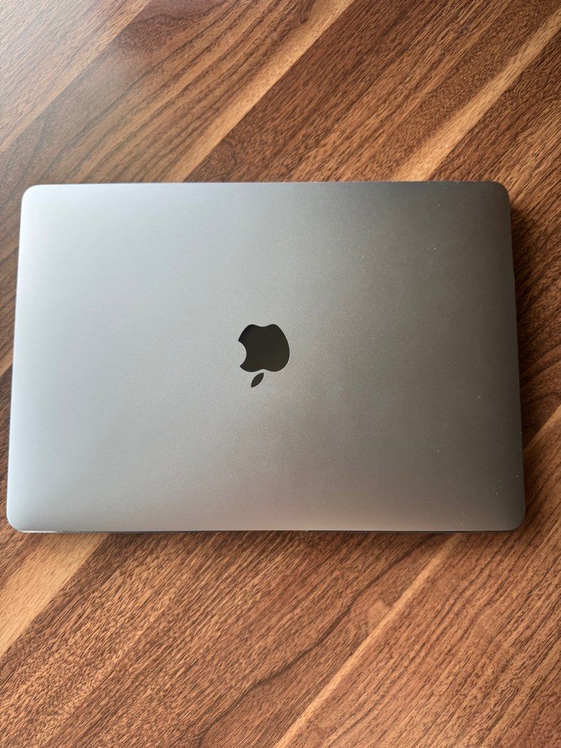 Macbook Pro 13” (M1, 2021) + Magic Mouse (Category: Laptops & Notebooks) located in Manila. Submitted by cjfortaleza.590 (Listing ID 1389676512, Image 2). Description: Selling my MacBook Pro 13” (M1, 2021) + Magic Mouse • Apple M1 chip – super fast & reliable •256GB • 13-inch Retina Display • Purchased in 2021 • Includes charger, cable, and Magic Mouse (with box) • In good condition (minor issue: chip in the lower right portion of the screen) Php