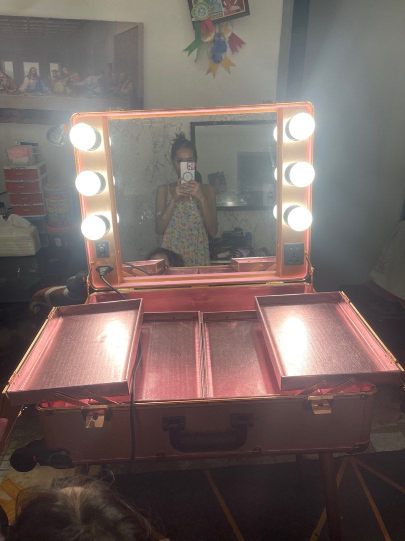 Makeup trolley sale or swap (Category: Makeup) located in Cavite. Submitted by dilancay (Listing ID 1389691801, Image 1). Description: Makeup trolley still in good condition minimal scratches only open for swap This one is big size marame kayo malalagay na makeups.