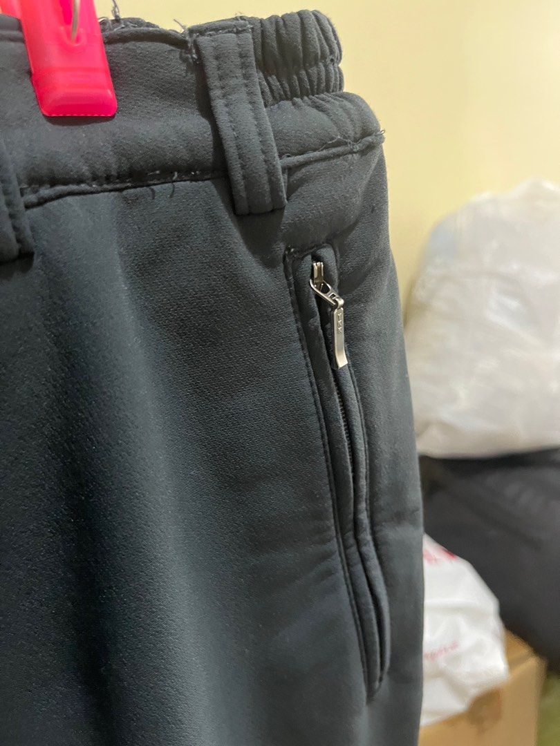 Montbell Hiking Pants Womens (Category: Other Bottoms) located in Quezon City. Submitted by godwhymeshoppe (Listing ID 1389748793, Image 3). Description: Montbell Hiking Pants Dark grey Size: 30-32 Length: 40 See pics for the actual state of the item Good deal po ito.