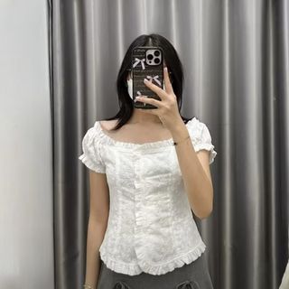 (Category: ) located in . Submitted by clothes_rack (Listing ID 1377624685, Image 1). Description: .