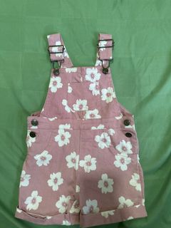 (Category: ) located in . Submitted by _flower.bloom21 (Listing ID 1389712471, Image 1). Description: .