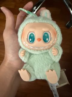 (Category: ) located in . Submitted by curious.shopper69 (Listing ID 1389752399, Image 1). Description: .