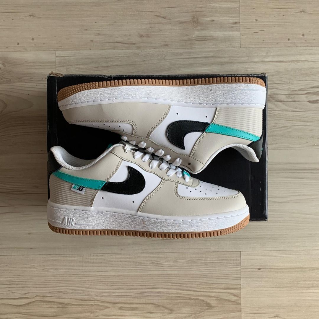 Size 41 Nike Air Force Low LE Spliced Swoosh