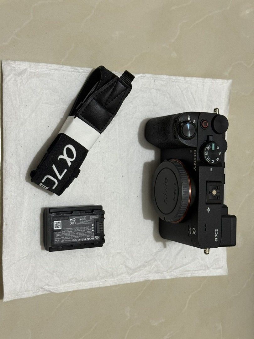 Sony a7cii and lens 28-60mm (Category: Cameras) located in Makati City. Submitted by mhtan007 (Listing ID 1389791337, Image 3). Description: A7cii w kit lens 28-60mm PH Warranty until August 2028 Brand new SRP - 149,999 Selling price - 115,000 Sold as set only pm is the key Slightly negotiable Inclusions - Camera body - lens 28-60mm f4-5.6 - box and manuals - Original battery (1x) - Original strap.