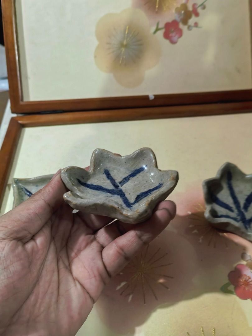 Stoneware Ramekins Set of 3 (Category: Other Kitchenware & Tableware) located in Cebu City. Submitted by dudes_villanueva (Listing ID 1389820706, Image 1). Description: Stoneware Ramekins Set of 3 Around: 3.5x3.5 inch.