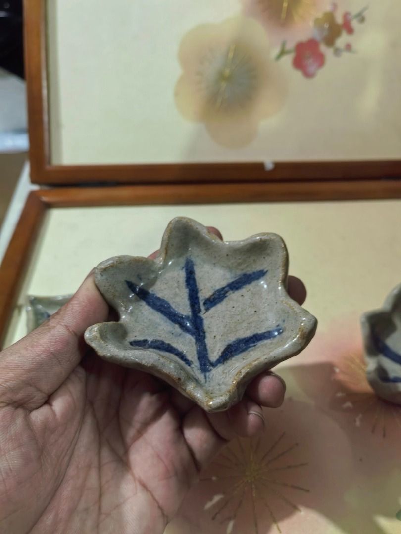 Stoneware Ramekins Set of 3 (Category: Other Kitchenware & Tableware) located in Cebu City. Submitted by dudes_villanueva (Listing ID 1389820706, Image 2). Description: Stoneware Ramekins Set of 3 Around: 3.5x3.5 inch.