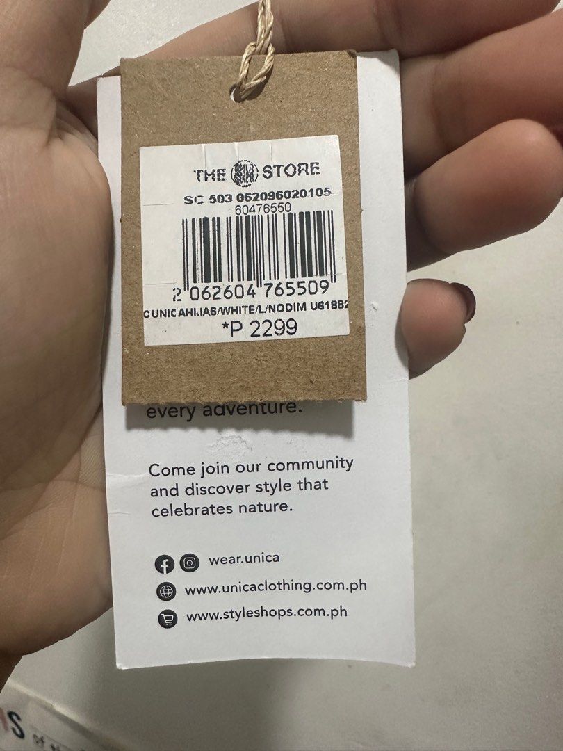 UNICA White Formal Dress (Category: Dresses) located in Quezon City. Submitted by abcdelijah (Listing ID 1389694102, Image 3). Description: Used once sa binyag last Aug 10 Bought in SM for 2299 Size Large but can fit upto XL or 2XL small bust Selling for 1,000 RFS: Declutterring .
