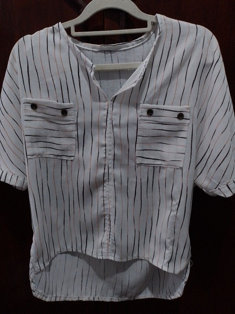 white & stripes shirt (Category: Blouses) located in Quezon City. Submitted by happyleafff (Listing ID 1389712123, Image 1). Description: Brand: N/A white & stripes hi-low shirt Size: Can fit M-L frame Rfs: decluttering - no when worn & rush shipping - items are preloved. please manage expectations - pay as you order - mode of payment: gcash, bdo.
