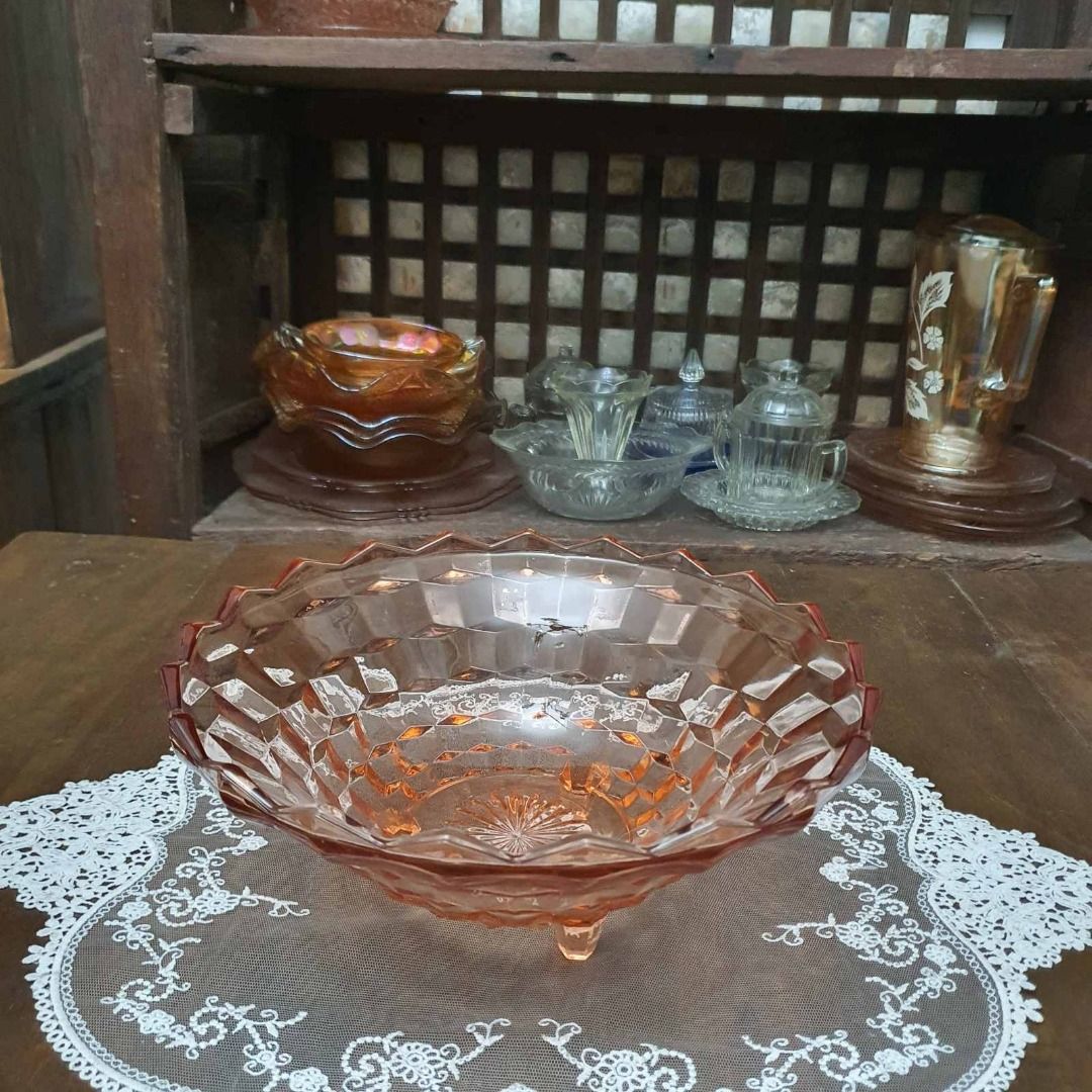 1930s Depression Glass Serving Bowl in Windsor Pattern (Category: Dinnerware & Cutlery) located in Pasig City. Submitted by fine.finds (Listing ID 1389933141, Image 2). Description: This radiant Windsor Depression Glass serving bowl - featuring the iconic “Diamond” pattern by Jeannette Glass. Boasts artful geometry and a soft blush‑pink glow that transforms ordinary tables into heirloom displays. Its scalloped rim, footed base and subtle starburs