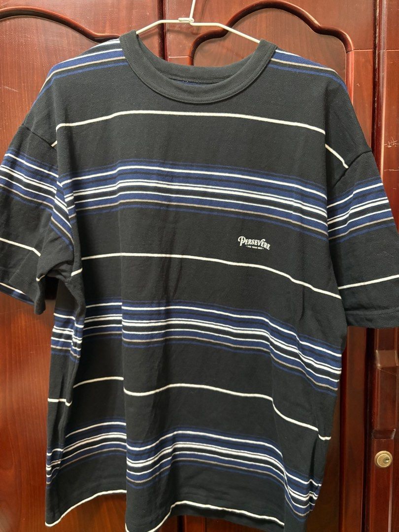 確定要私訊二手Persevere Asymmetrical Stripe T-Shirt 短袖上衣