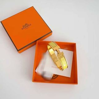 (Category: ) located in . Submitted by millenlavish_outlet (Listing ID 1389907866, Image 1). Description: .