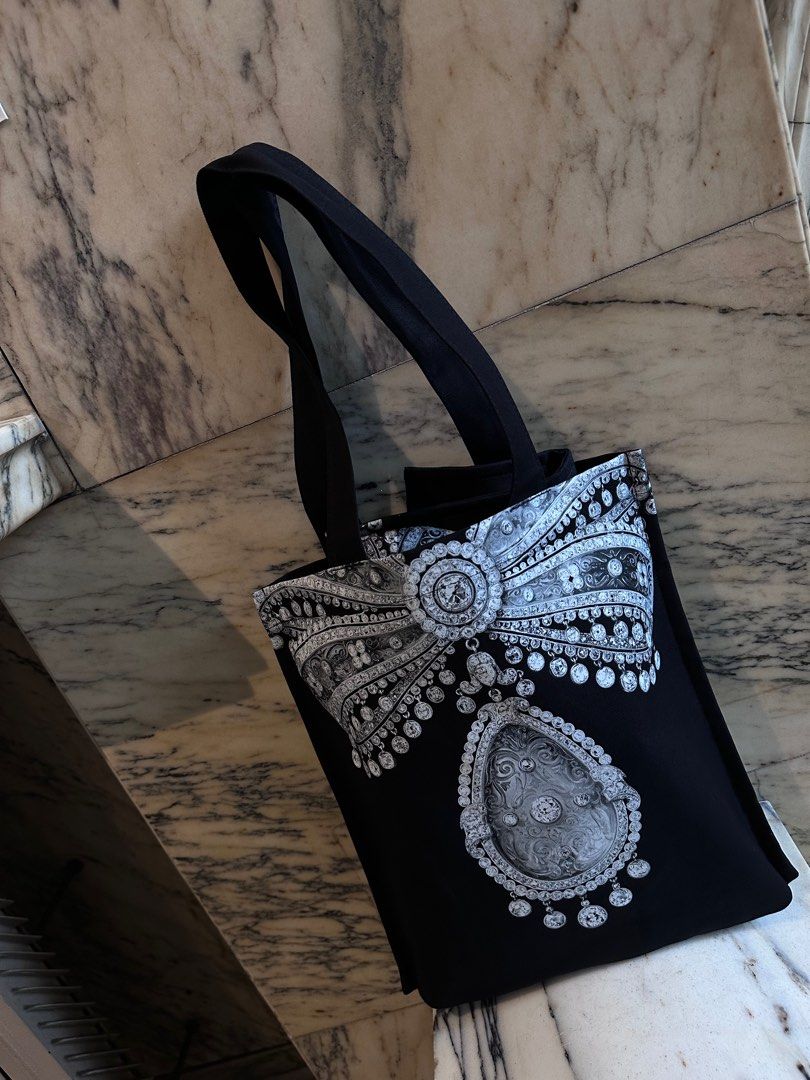 英國🇬🇧倫敦V&A museum x Cartier tote bag 布袋, 名牌, 手袋及