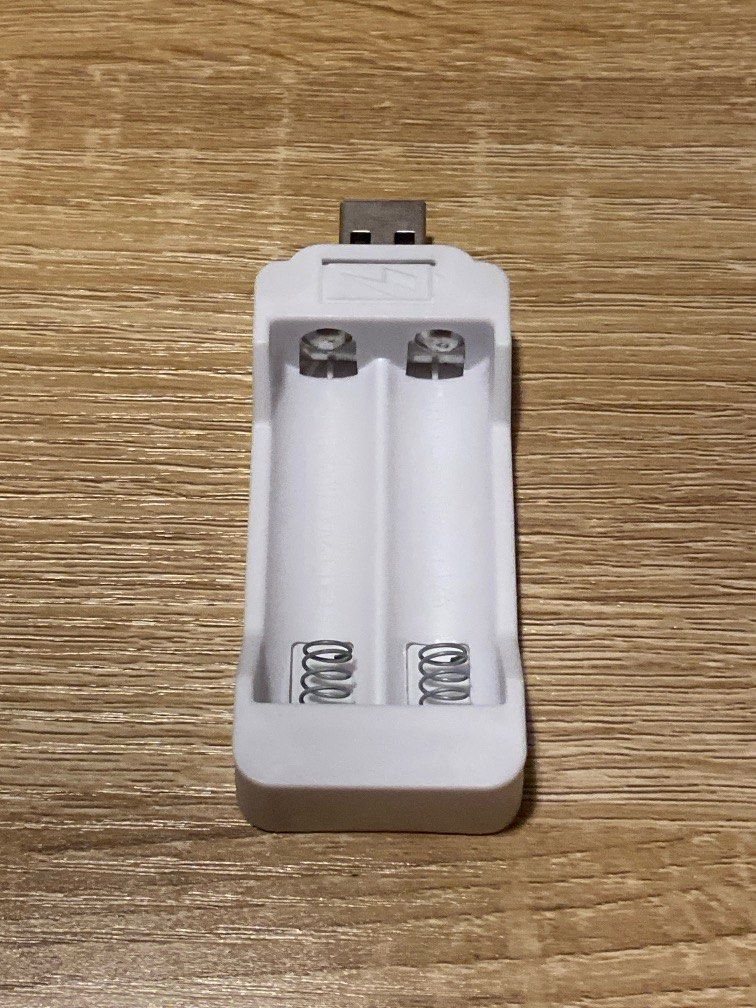AA RECHARGABLE BATTERY CHARGER (Category: Batteries & Chargers) located in Quezon City. Submitted by boosarchive (Listing ID 1389955505, Image 1). Description: .