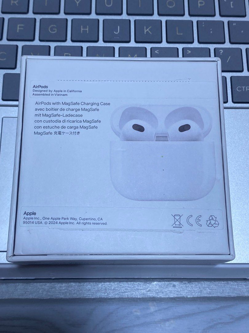 Airpods gen 3 (Category: Headphones & Headsets) located in Manila. Submitted by dimple162 (Listing ID 1389961380, Image 2). Description: .