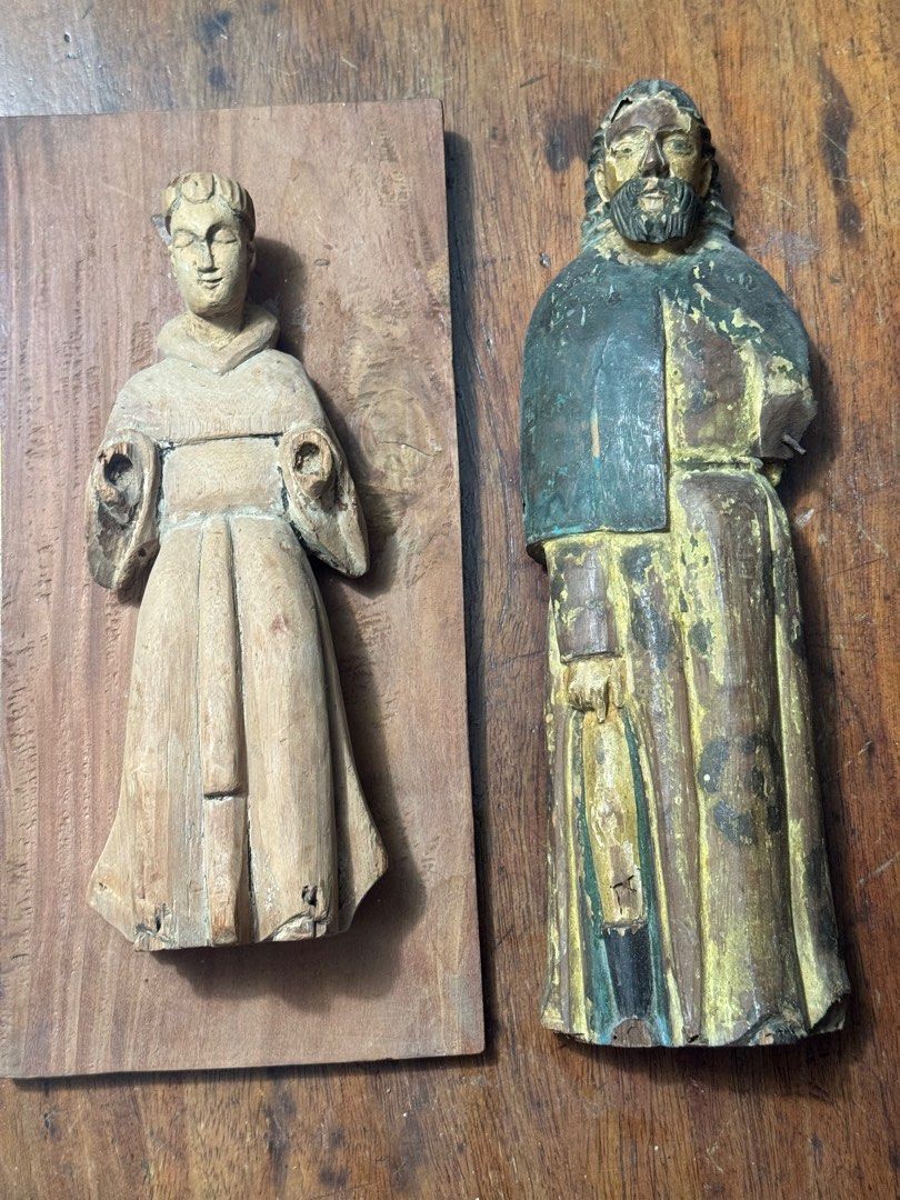 Antique Santo (Category: Religious Items) located in Manila. Submitted by sinaunang_gamit (Listing ID 1389972690, Image 1). Description: Antique Santo left - 4k Right - 6.5k.