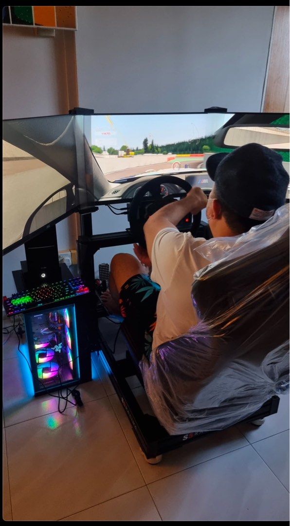 AOC 27 inch triple screen monitor for simracing, TV & Home Appliances ...