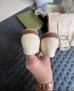 (Category: ) located in . Submitted by ribbonsbows (Listing ID 1389861109, Image 1). Description: .