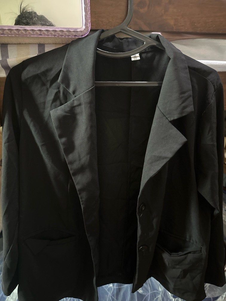 Black coat (Category: Coats, Jackets and Outerwear) located in Makati City. Submitted by rocycle (Listing ID 1389899303, Image 1). Description: Coat for corporate girlies, super black in person.