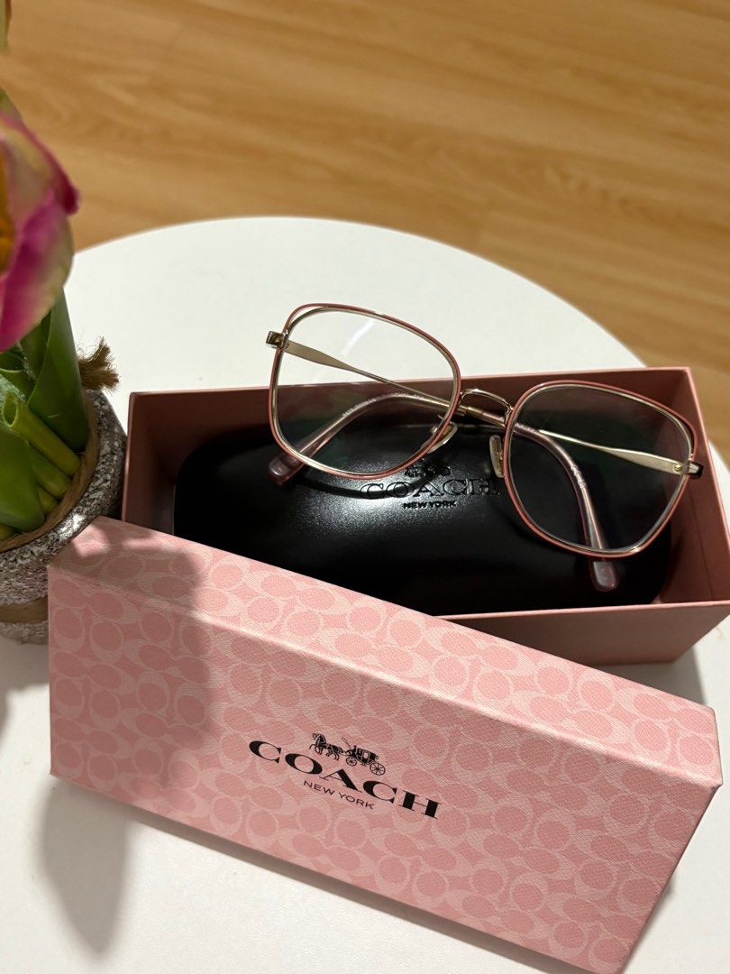 Coach Prescription Glass (Category: Other Accessories) located in Cavite. Submitted by miknad (Listing ID 1389990852, Image 1). Description: Bought sa vision express. Di nalang po nagagamit. Pm if interested. Nego sa surebuyer! 😊 .