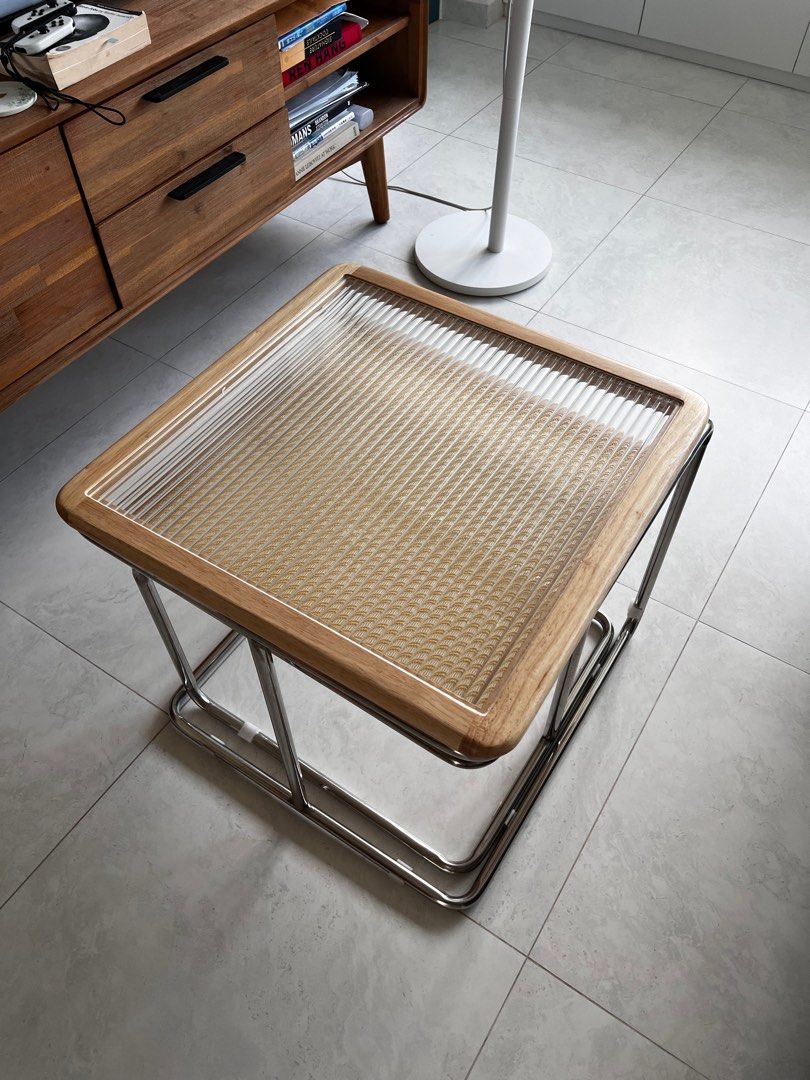 Coffee table (Category: Tables & Sets) located in Singapore. Submitted by jamietan7370 (Listing ID 1389894972, Image 3). Description: Condition: 7/10 One of the screw is missing but still very durable Self collect at my place .
