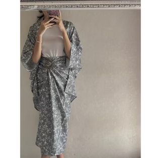 (Category: ) located in . Submitted by tirswardrobe (Listing ID 1389951431, Image 1). Description: .