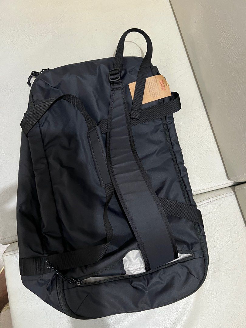 ‘FALL RAVEN’ HIGH COAST 36 DUFFLE/BACK PACK (Category: Backpacks) located in Santa Maria. Submitted by jeshtine (Listing ID 1389878713, Image 2). Description: .