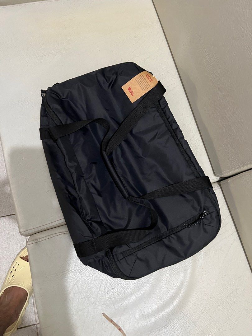 ‘FALL RAVEN’ HIGH COAST 36 DUFFLE/BACK PACK (Category: Backpacks) located in Santa Maria. Submitted by jeshtine (Listing ID 1389878713, Image 1). Description: .