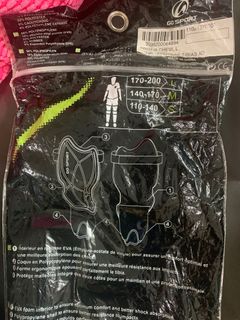 （分類：）位於 。 由 jackiekltam 提交（商品編號 1389872576，圖片 1）。簡介： 。