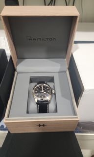 (Category: ) located in . Submitted by watchywatchdude (Listing ID 1389989644, Image 1). Description: .