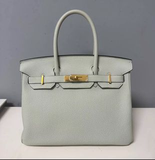 （分類：）位於 。 由 bellize.luxury 提交（商品編號 1390025001，圖片 1）。簡介： 。