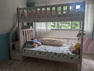 (Category: ) located in . Submitted by peizee (Listing ID 1389885408, Image 1). Description: .