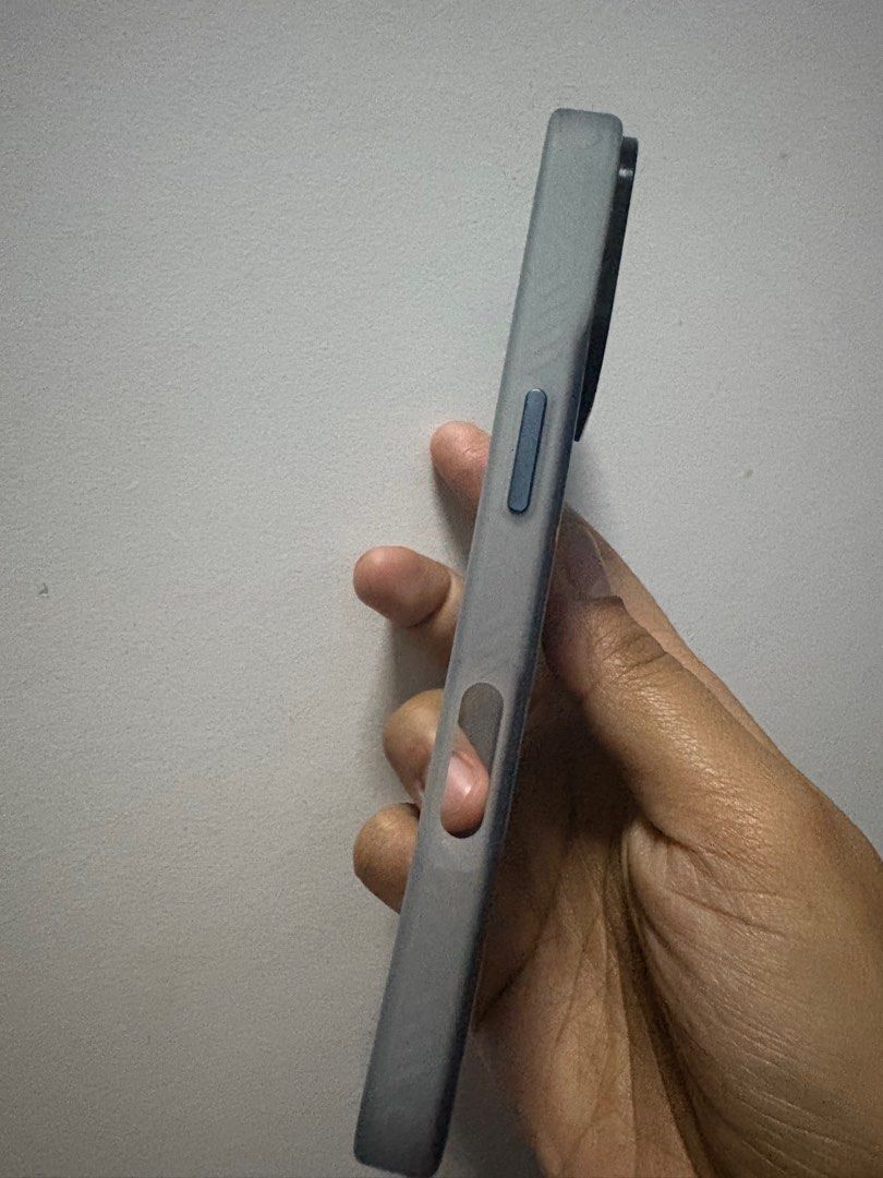 IPHONE16 (Category: Cases & Covers) located in Kuala Lumpur. Submitted by nsyarhm (Listing ID 1390032425, Image 3). Description: Casing Senario MOSS COOL AMOR MAGSAFE ORIGINAL NEW RM39( original price RM89) pakai 1x Free gift Phone Charm Crystal .